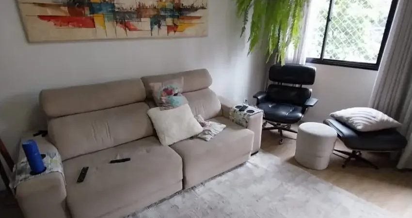 Lindo apartamento no Agua Verde 3 Quartos sendo 1 suíte
