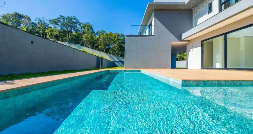 Linda casa de altíssimo padrão, perfeita para quem busca exclusividade é harmonia