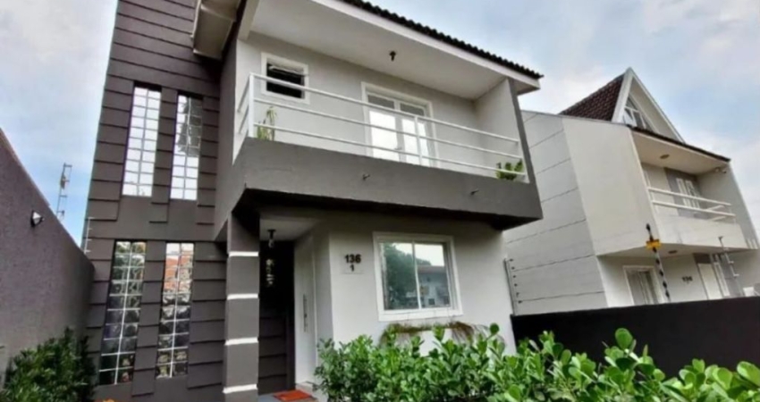 Casa com 3 quartos à venda na Rua Sapopema, 136, Santa Cândida, Curitiba