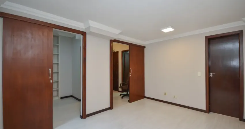 Sala comercial com 2 vagas para carros localização privilegiada