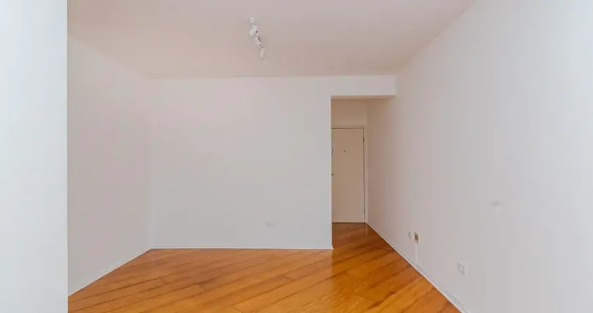 Lindo apartamento no bairro cabral com ahú 3 quartos e 2 vagas