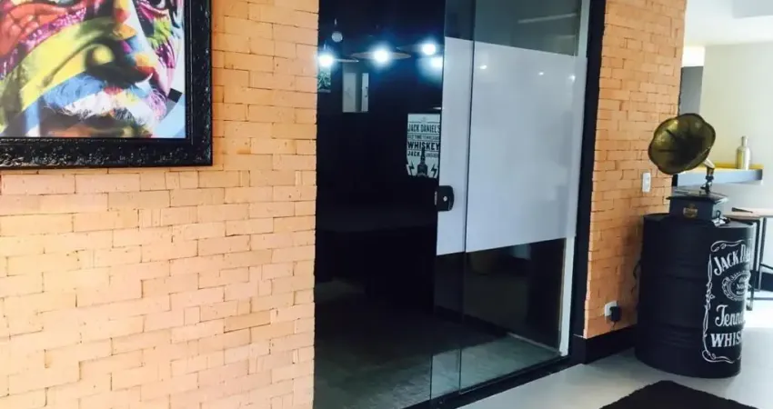 Linda sala comercial ou sobrado semi-mobiliado nas mercês com bom retiro