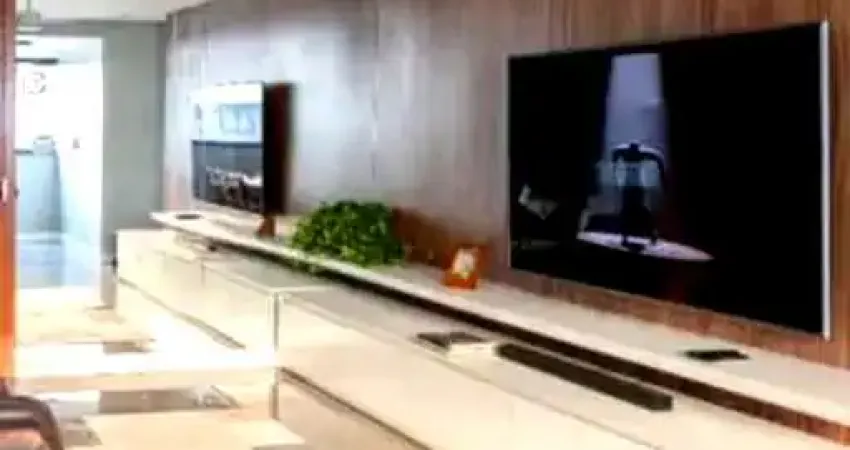 Apartamento Alphaville I em Salvador-BA: 2 quartos, 1 banheiro, 1 vaga de garagem, 70m² por R$750.000 - Finamente Decorado!