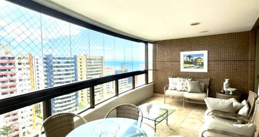 Apartamento de Luxo na Pituba Ville: 4 Quartos, 3 Suítes, 245m² e 4 Vagas. Prédio com Piscina, Academia e Churrasqueira. Imperdível!