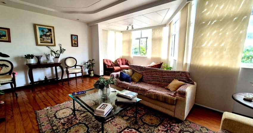 Apartamento de 137m², 3 quartos, na Pituba, Salvador-BA: 4/4 Nascente total na Pituba ? Excelente localização!