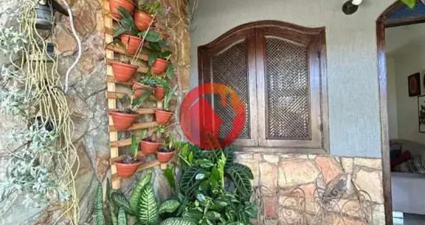 Casa com 5 quartos à venda na Rua das Codornas, 66, Vila Cloris, Belo Horizonte