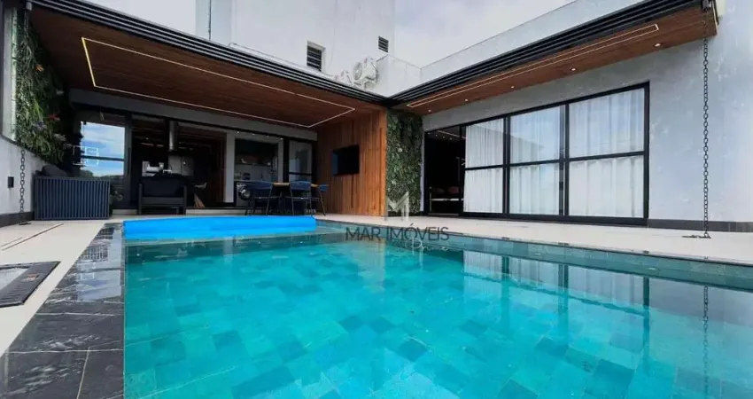 Cobertura com 3 dormitórios à venda, 220 m² por R$ 2.800.000,00 - Pitangueiras - Guarujá/SP