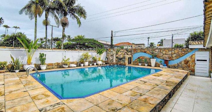 Casa para venda ou Locação na Praia da Enseada em Guarujá | Mar Imóveis Prime
