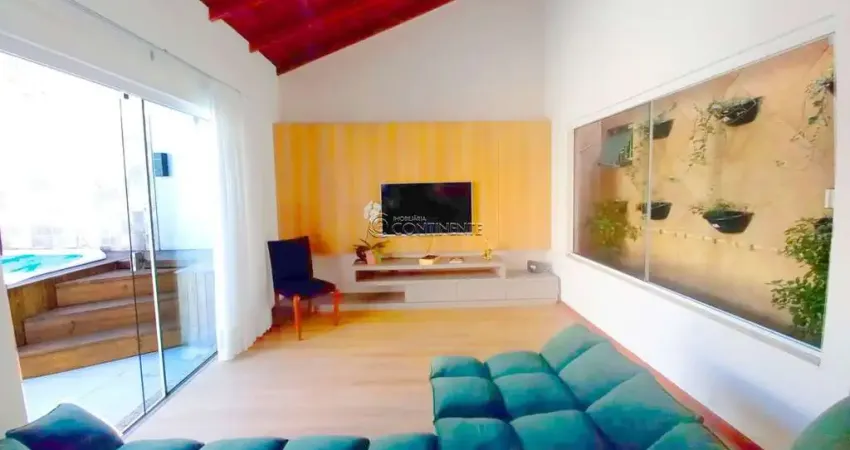Casa com 3 quartos à venda na Rua Felipe Neves, 557, Estreito, Florianópolis