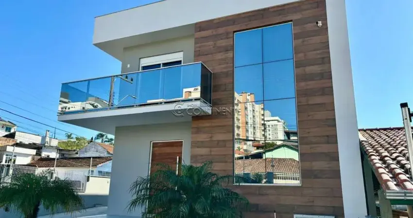 Casa com 3 quartos à venda na Rua Nossa Senhora do Rosário, 306, Jardim Atlântico, Florianópolis