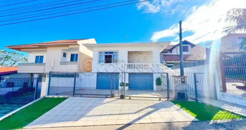 Casa com 5 quartos à venda na Rua Joaquim Fernandez de Oliveira, 247, Abraão, Florianópolis
