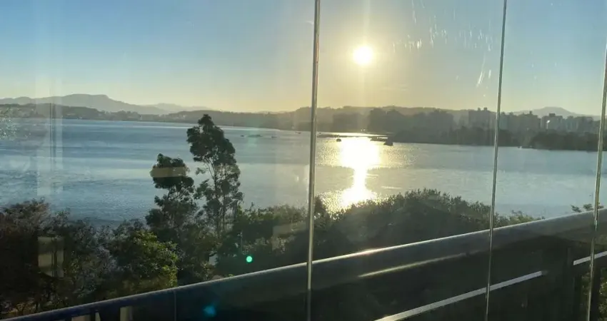 Apartamento com 3 quartos à venda na Rua João Meirelles, 1213, Abraão, Florianópolis