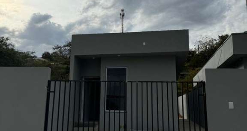 Casa para Venda em Tatuí, Jardim Paulista, 2 dormitórios, 1 banheiro, 2 vagas