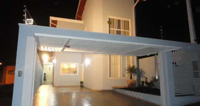 Casa para Venda em Itu, Itu Novo Centro, 3 dormitórios, 1 suíte, 4 banheiros, 2 vagas
