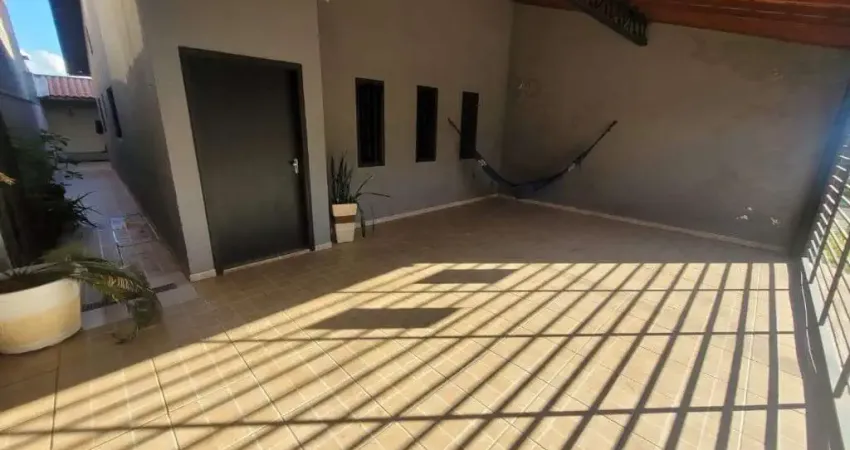 Casa para Venda em Itu, Sao Camilo, 2 dormitórios, 1 banheiro, 2 vagas