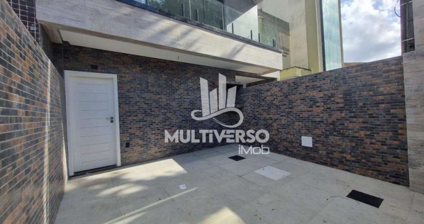Viva o Luxo e a Elegância em uma Casa Duplex com 4 Suítes e Piscina Privativa!