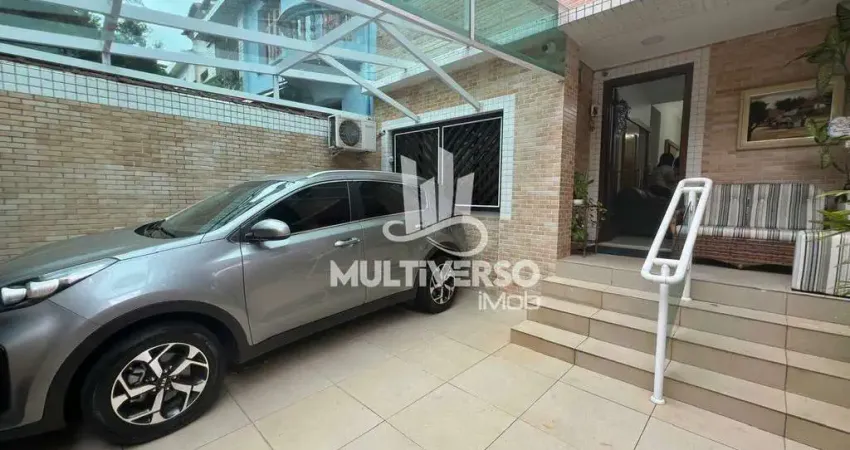 Casa à venda, 4 quartos no bairro Gonzaga em Santos