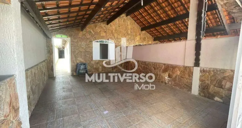 Casa à venda, 3 quartos no bairro Guilhermina em Praia Grande