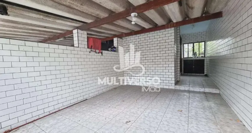 Casa à venda, 3 quartos no bairro Estuário em Santos