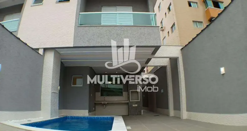Sobrado Novo com 3 suítes - Piscina e Espaço Gourmet Vila Tupi
