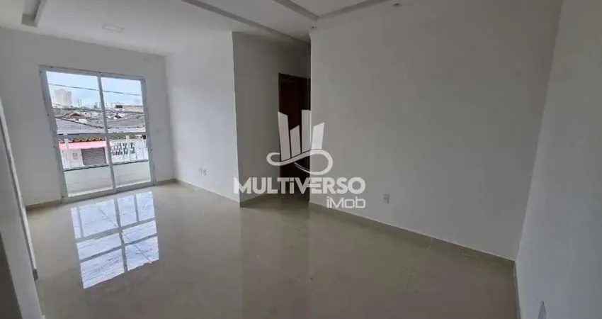 Casa Sobreposta Alta com 2 Dorm e Sacada - Condomínio no Bairro Sítio do Campo