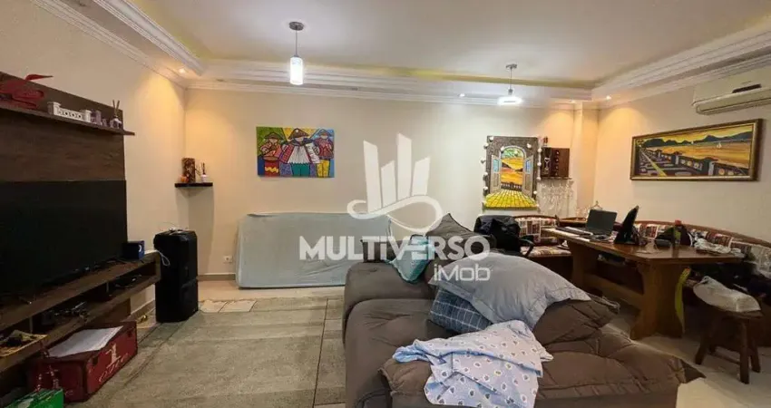 Casa com 3 quartos à venda no Marapé, Santos 