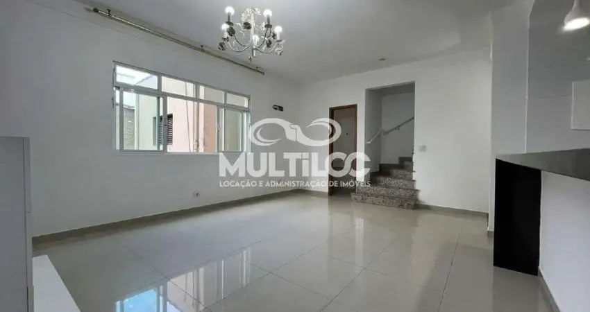 Casa Triplex 3 dorms churrasqueira no Boqueirão em Santos