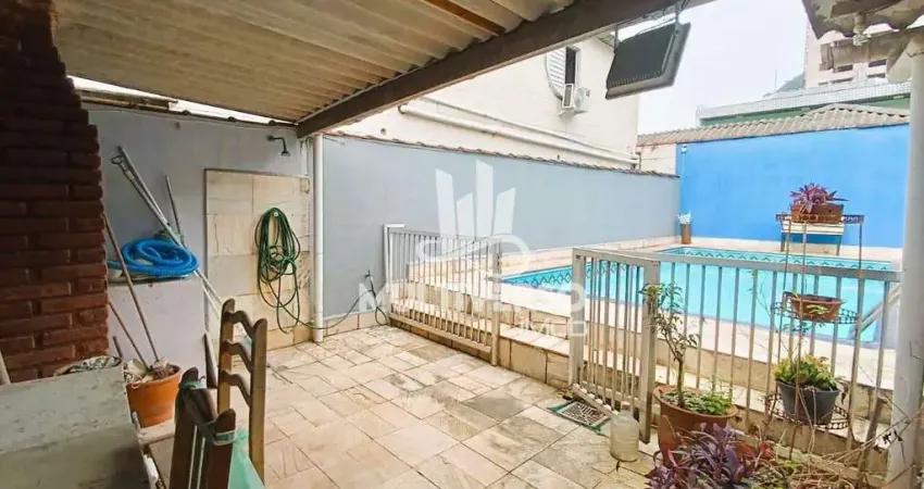 Casa com 3 quartos à venda no Marapé, Santos