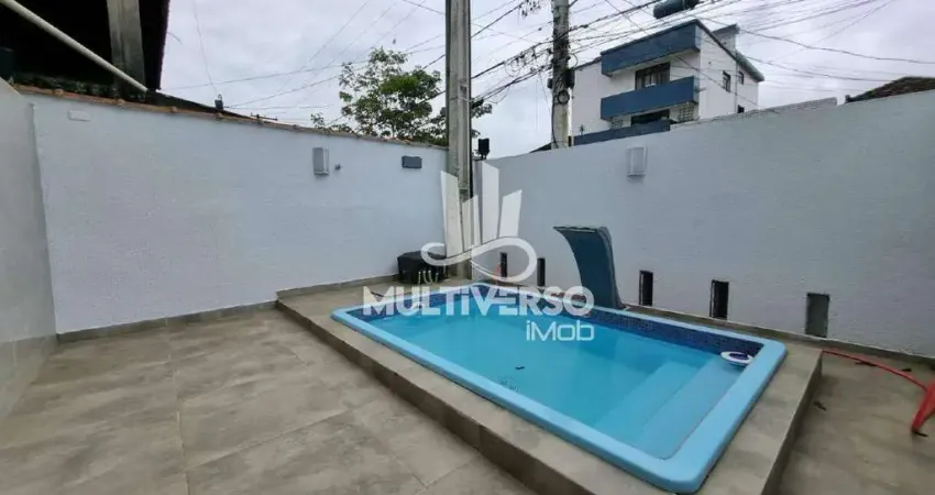 Casa com 2 quartos à venda no Macuco, Santos 