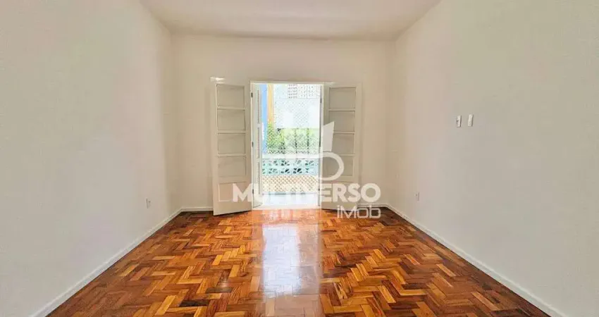 Apartamento 3 dormitórios com sacada reformado no marapé em santos