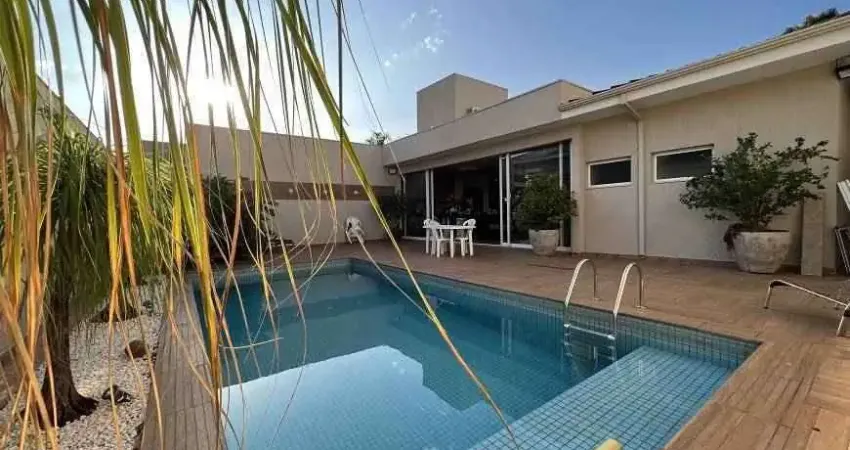 Casa com 4 quartos à venda na Vila Aviação, Bauru 
