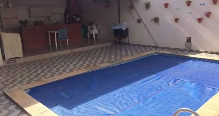 Casa com 3 quartos à venda na Vila Souto, Bauru 