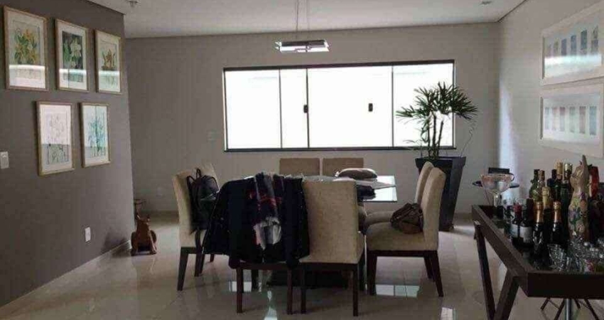 Casa em condomínio fechado com 4 quartos à venda na Vila Serrão, Bauru 