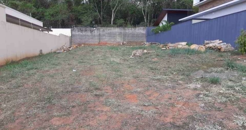 terreno encaixado