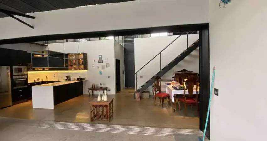 CASA Á VENDA,  3 DORMITORIOS, SENDO 3 SUITES, VILA SANTA CLARA