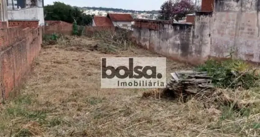TERRENO COMERCIAL NA AV. NOSSA SENHORA DE FÁTIMA ! !
