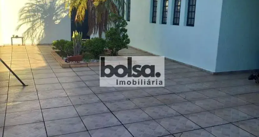 Casa para venda com 600 m² e 3 quartos em Novo Jardim Pagani, Bauru - SP