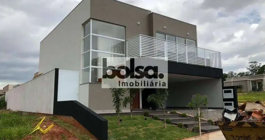 Casa com 3 quartos à venda na Vila Santista, Bauru 