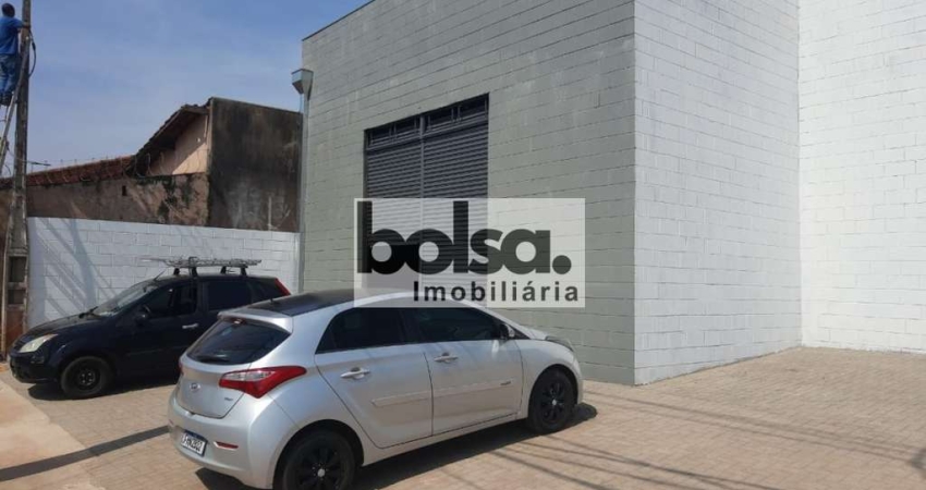 Barracão / Galpão / Depósito à venda no Parque Roosevelt, Bauru 