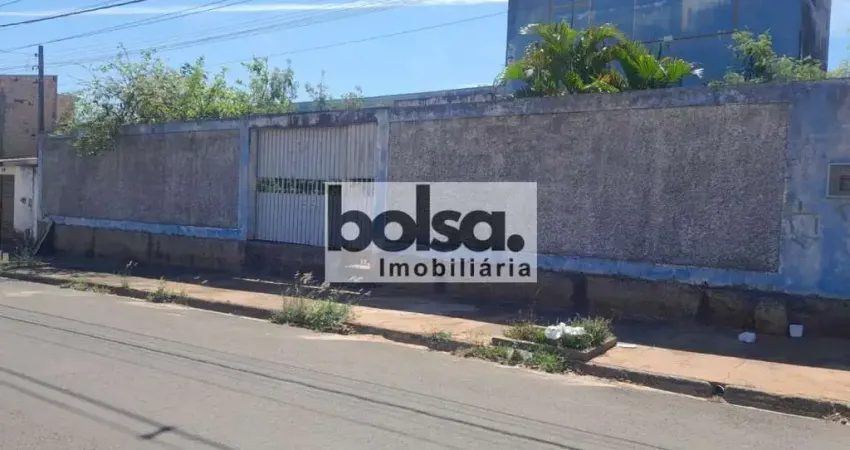 Terreno à venda no Jardim Ivone, Bauru 