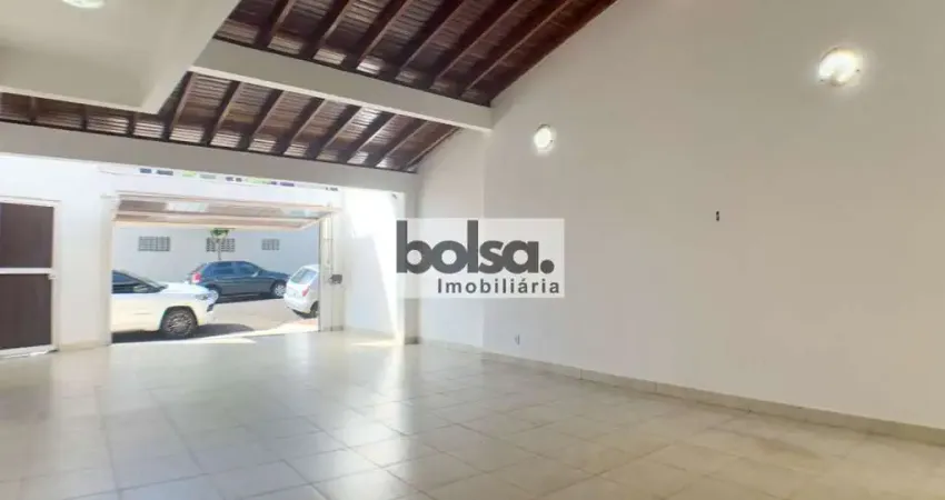 Casa para aluguel e venda com 290 m² e 3 quartos em Jardim Estoril IV, Bauru - SP