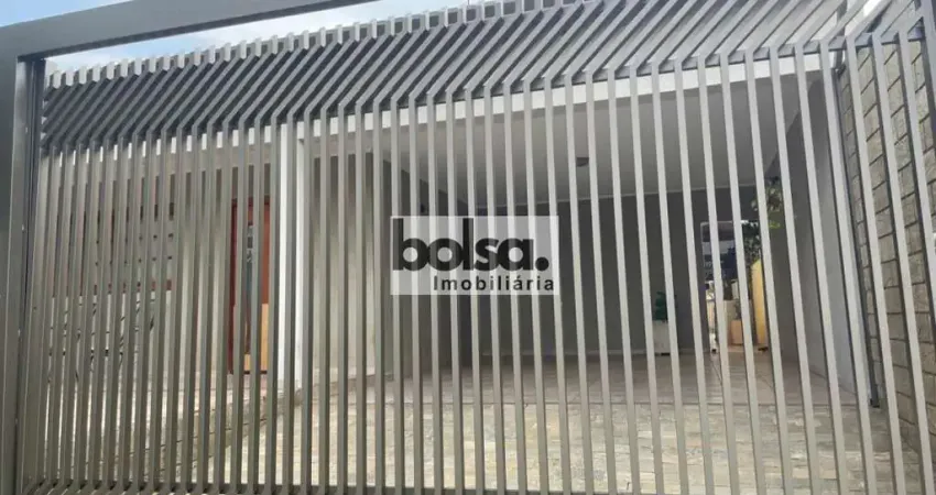 Casa para venda com 394 m² e 3 quartos em Centro, Piratininga - SP
