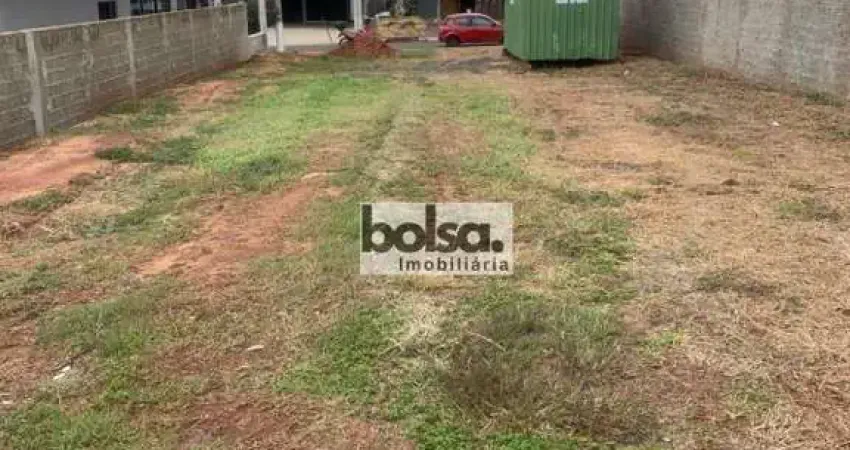 Terreno à venda no Centro, Piratininga 