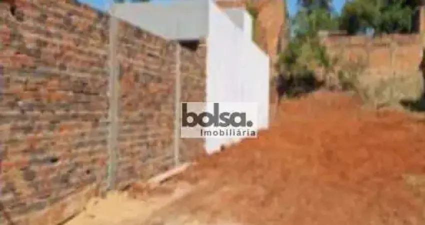 TERRENO JARDIM CORAL, PROXIMO AVENIDA NAÇÕES NORTE ! !