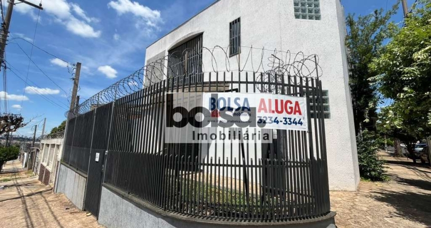 PRÉDIO COMERCIAL DE ESQUINA NA VILA SOUTO ! !