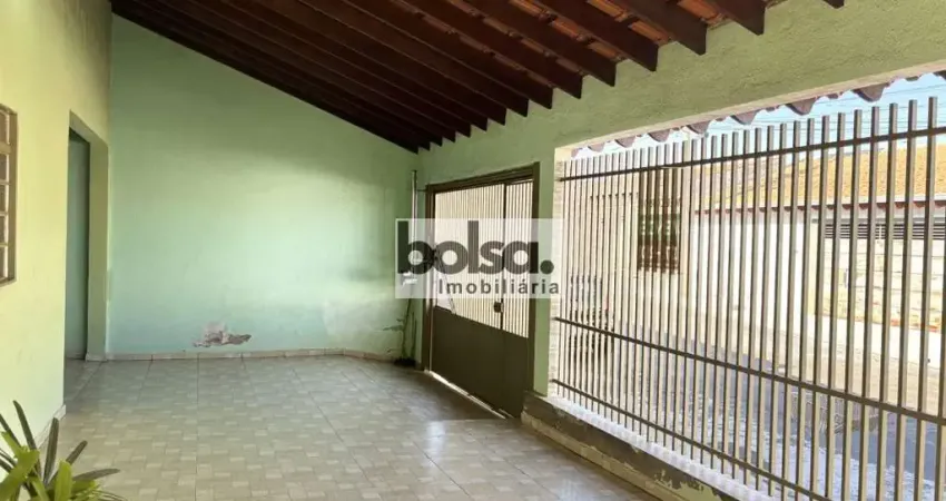 Casa para venda com 200 m² e 4 quartos em Núcleo Habitacional Mary Dota, Bauru - SP