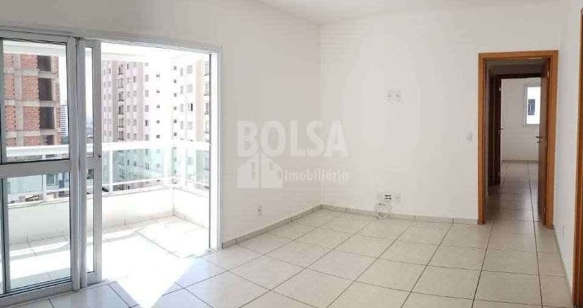 Lindo apartamento com varanda gourmet , completíssimo em armários, ar condicionado , muito bem local