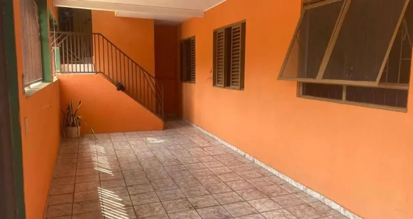 Excelente  residencia ampla, com total segurança , localização excelente