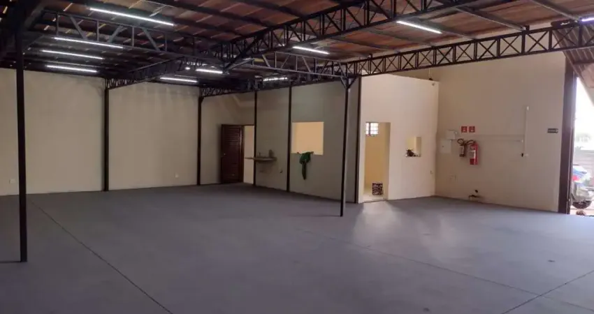 Barracão comercial na vila cardia, próximo a av. rodrigues alves, com 390 m²