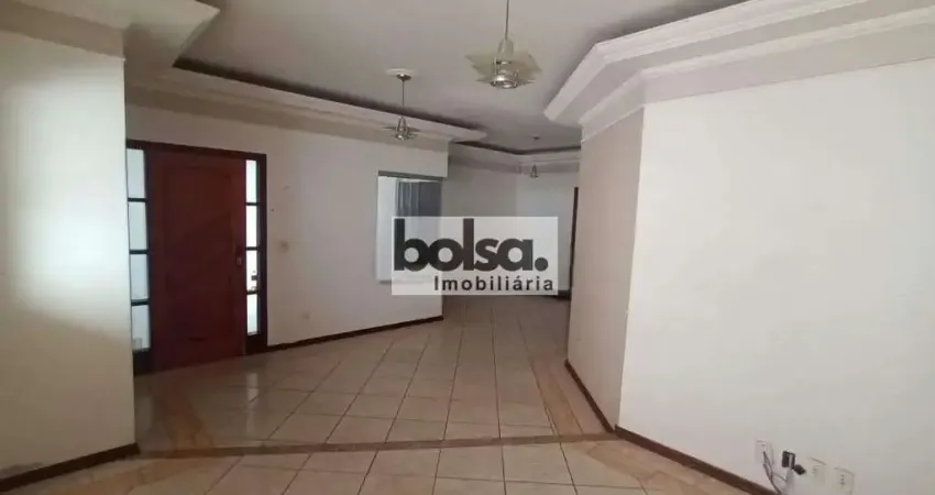 Casa com 5 quartos para alugar na Vila Souto, Bauru 